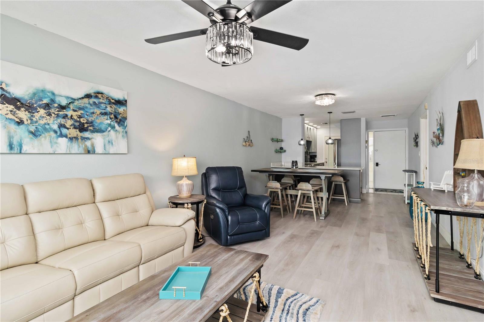 Image 7 of 65 For 1500 Park Beach Circle 5e