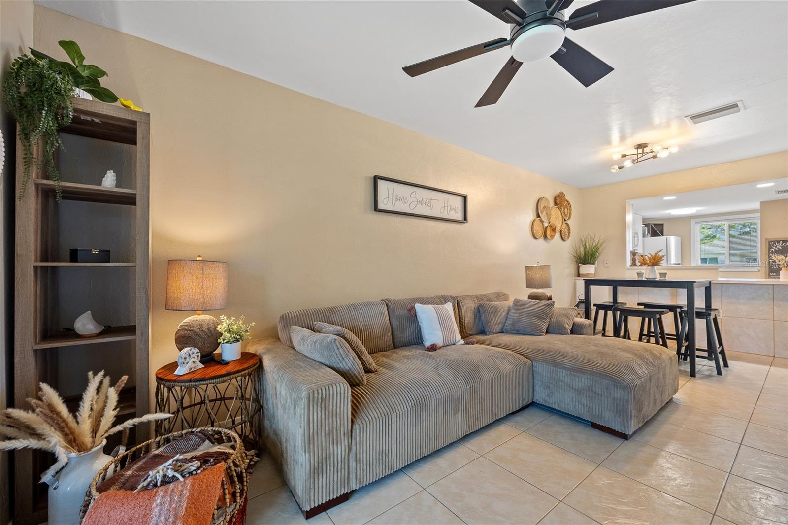 Image 6 of 33 For 12538 Kingsway Circle 1503