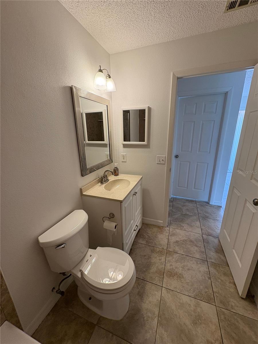 Image 12 of 13 For 11255 Pendleton Avenue B