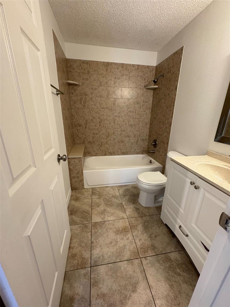 Image 9 of 13 For 11255 Pendleton Avenue B