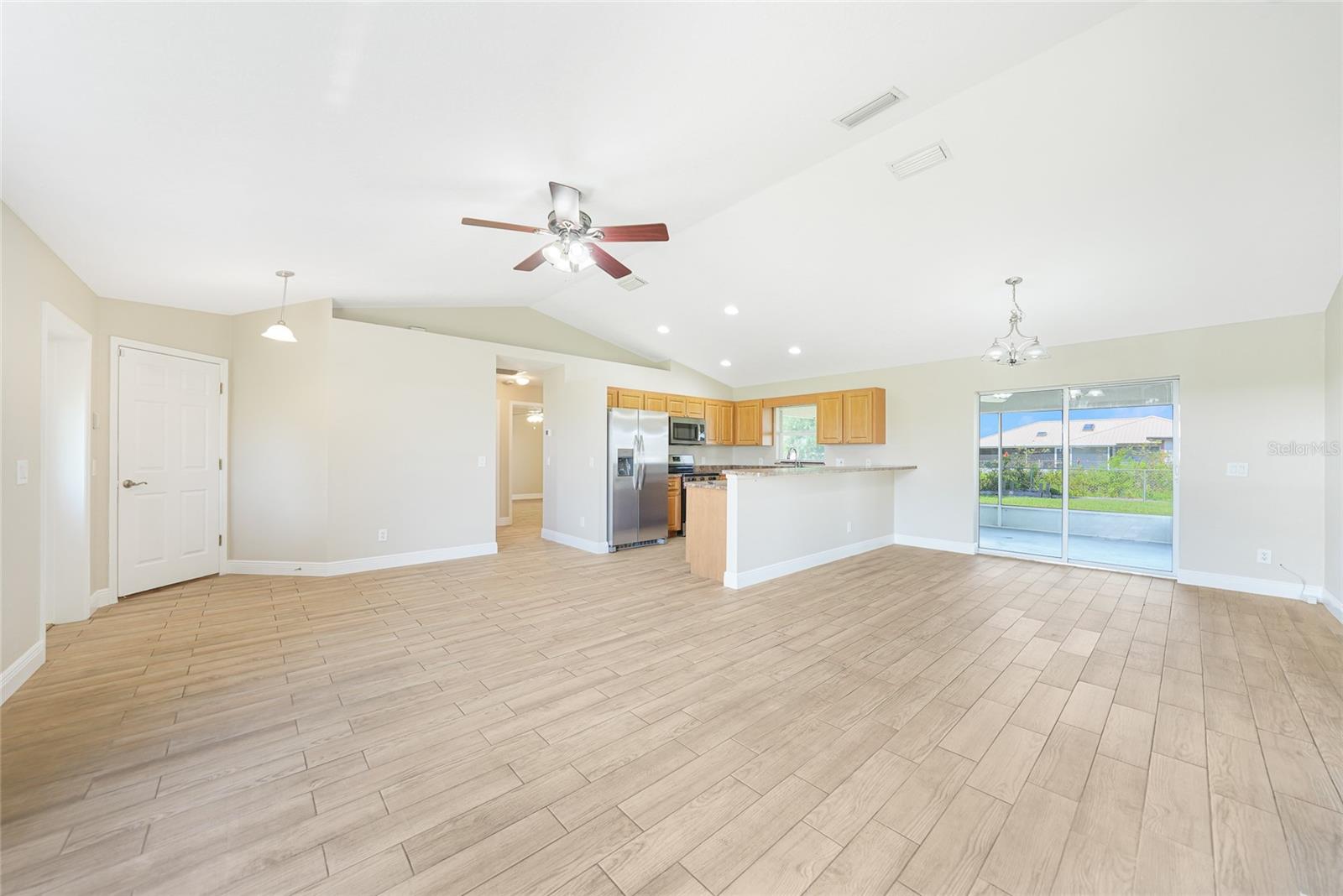 Image 3 of 48 For 11615 Pine Avenue