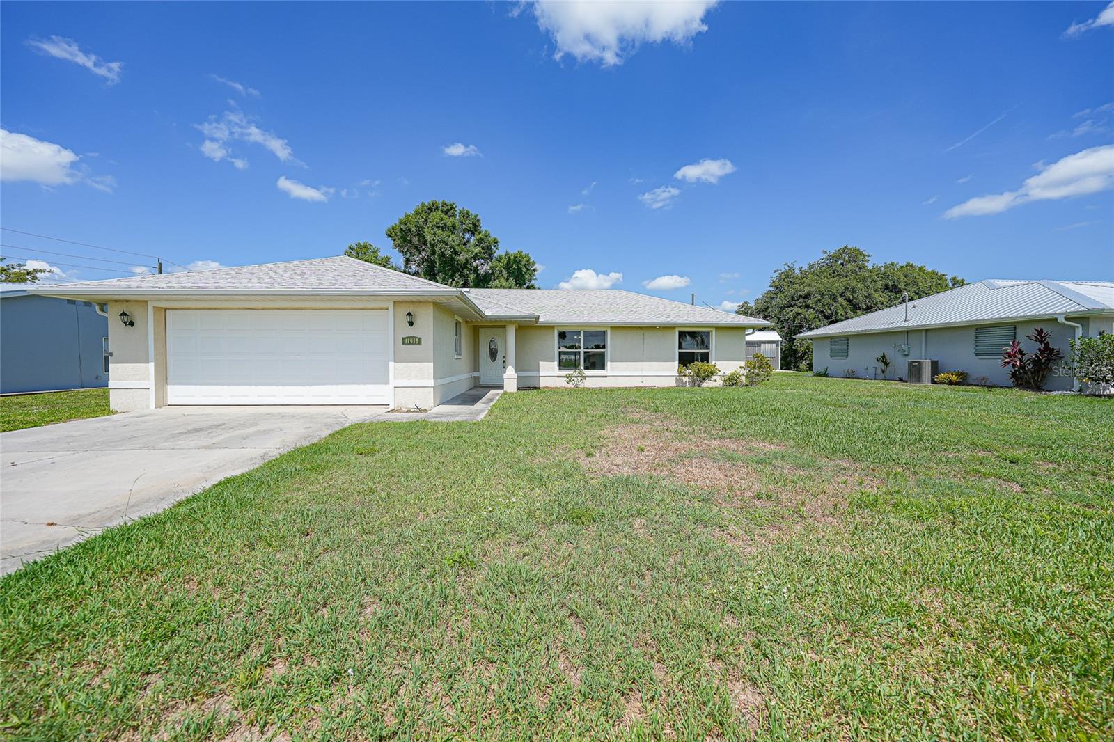 Image 33 of 48 For 11615 Pine Avenue