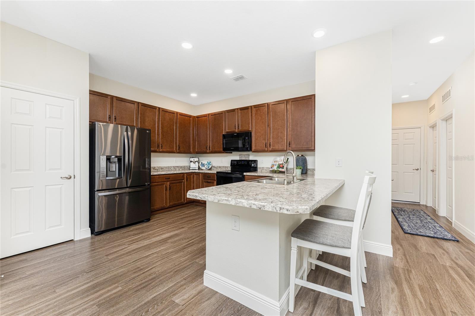 Image 16 of 42 For 8866 Tuscany Isles Drive