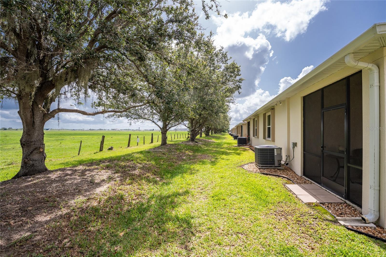 Image 19 of 42 For 8866 Tuscany Isles Drive