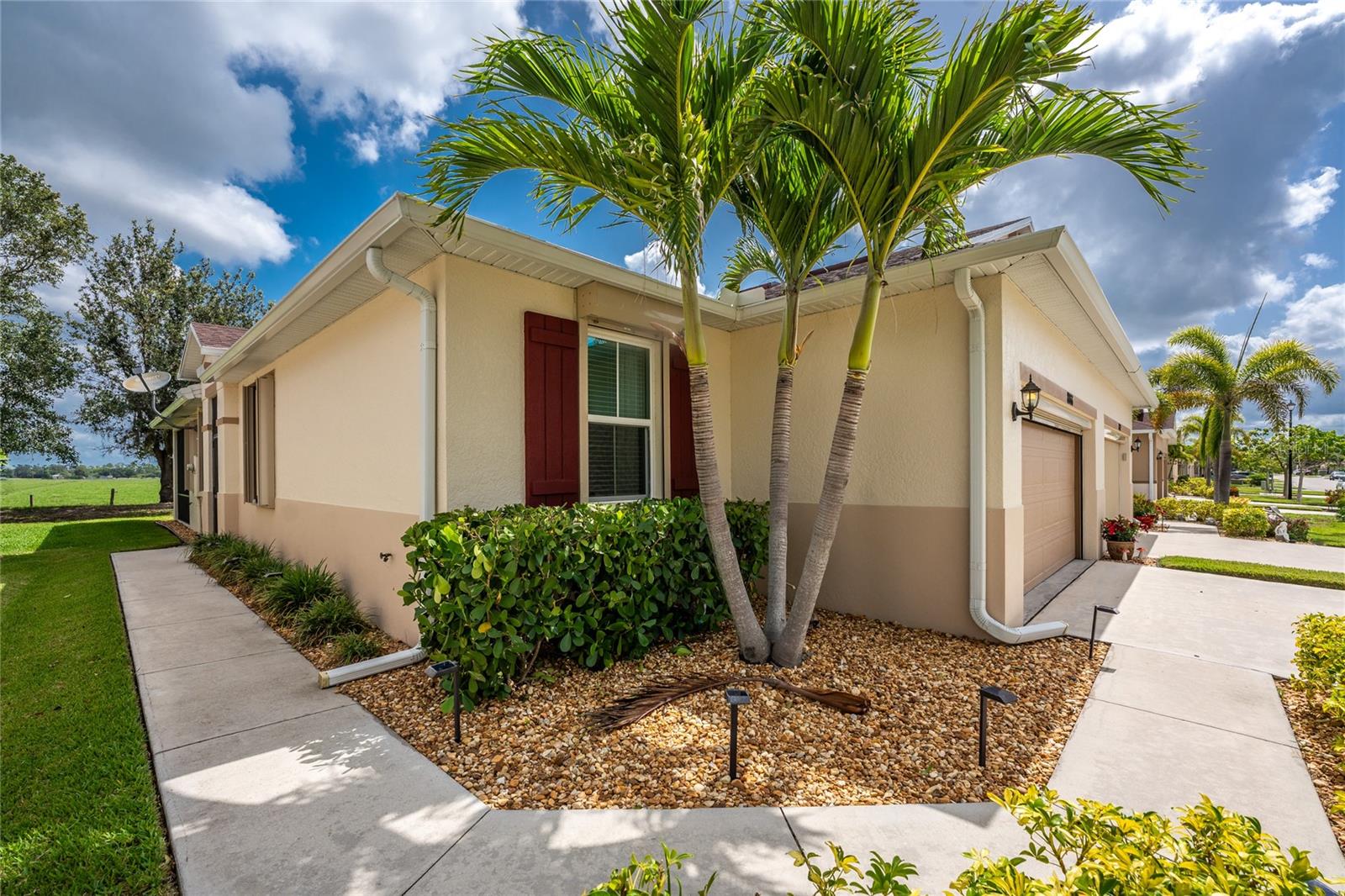 Image 31 of 42 For 8866 Tuscany Isles Drive