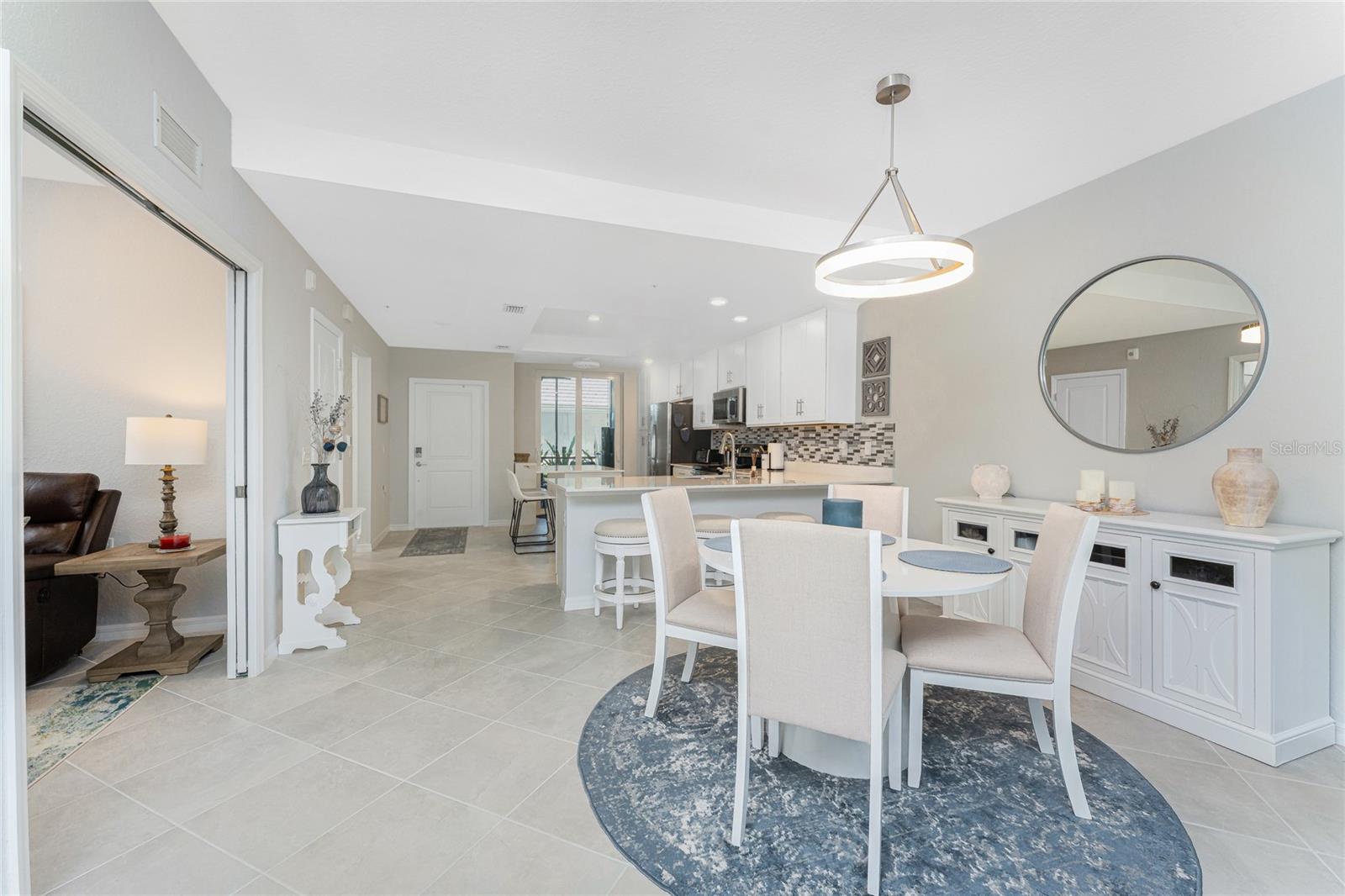 Image 10 of 54 For 14257 Heritage Landing Boulevard 1115