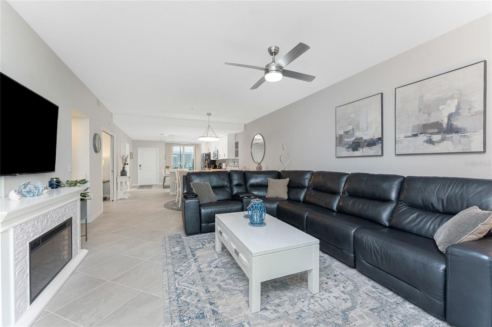 Image 14 of 54 For 14257 Heritage Landing Boulevard 1115