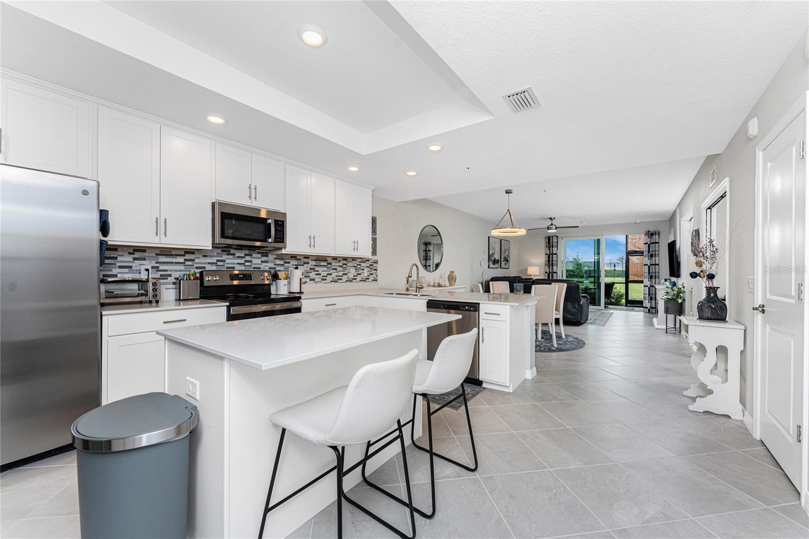 Image 6 of 54 For 14257 Heritage Landing Boulevard 1115