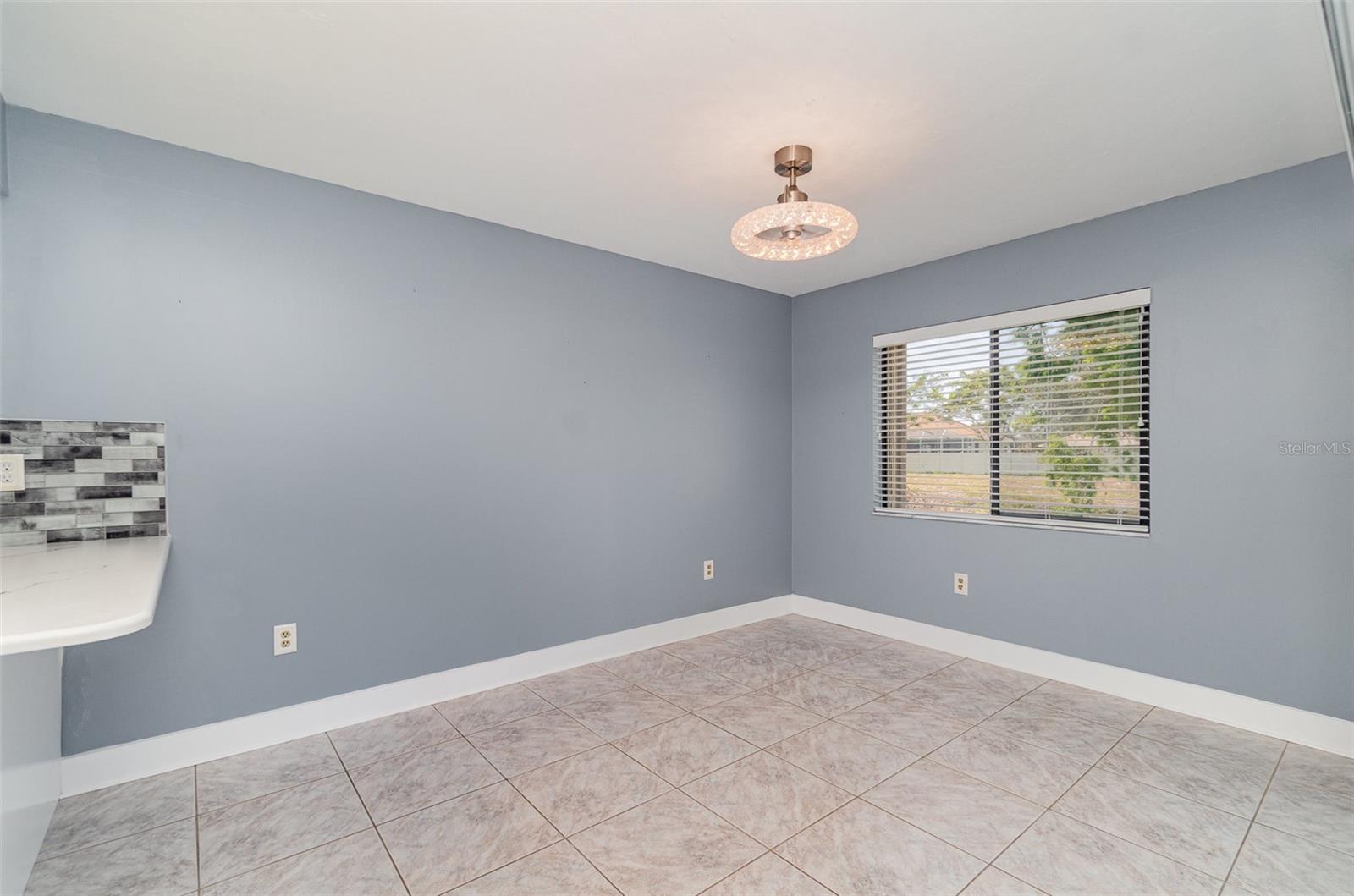 Image 10 of 35 For 541 Wekiva River Court 94