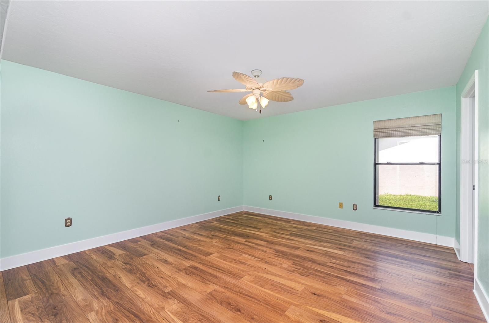 Image 12 of 35 For 541 Wekiva River Court 94