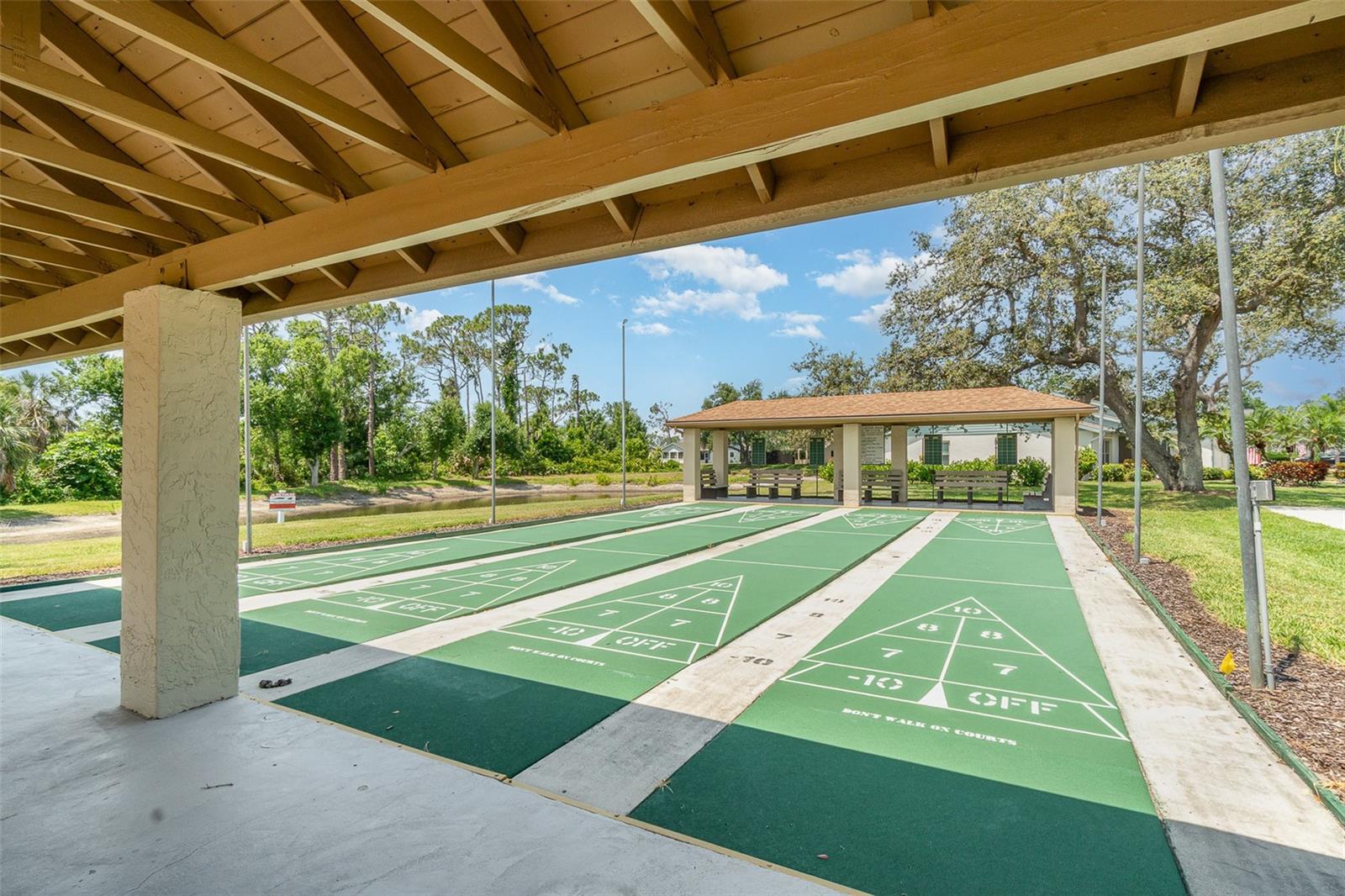 Image 31 of 35 For 541 Wekiva River Court 94