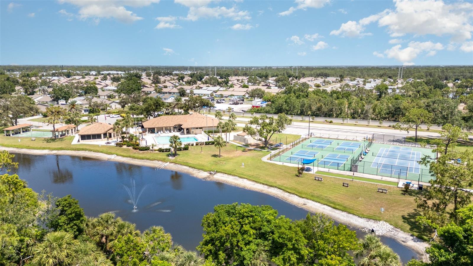 Image 35 of 35 For 541 Wekiva River Court 94
