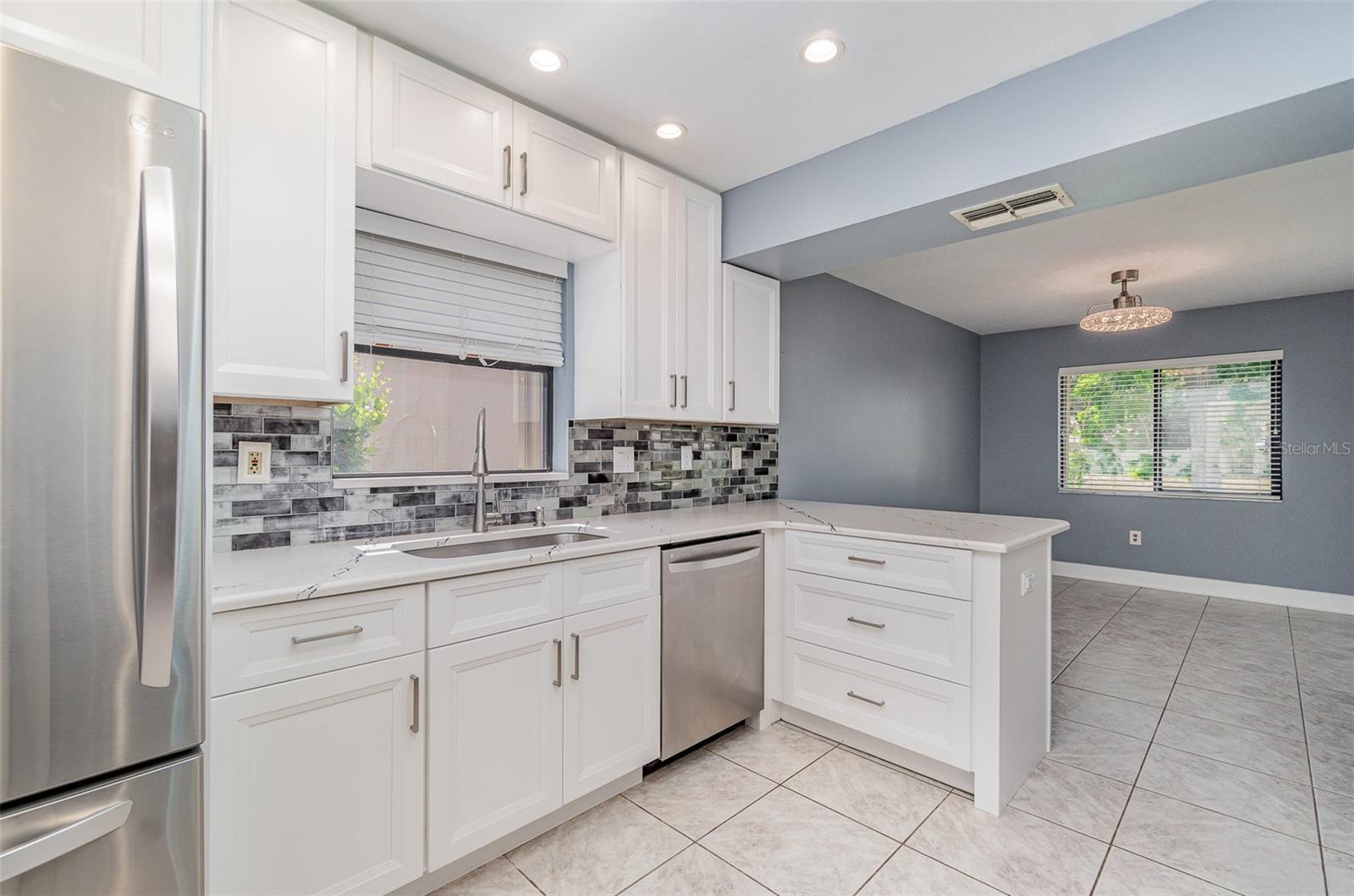 Image 9 of 35 For 541 Wekiva River Court 94