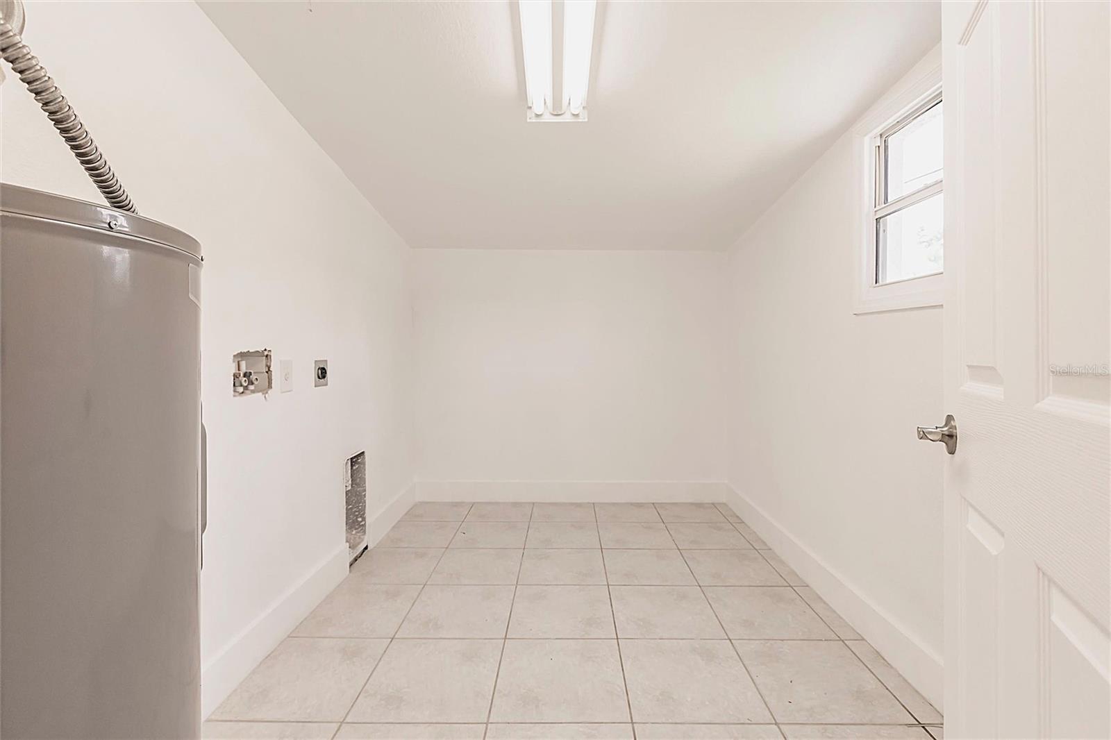 Image 13 of 44 For 3129 Buttonwood Place