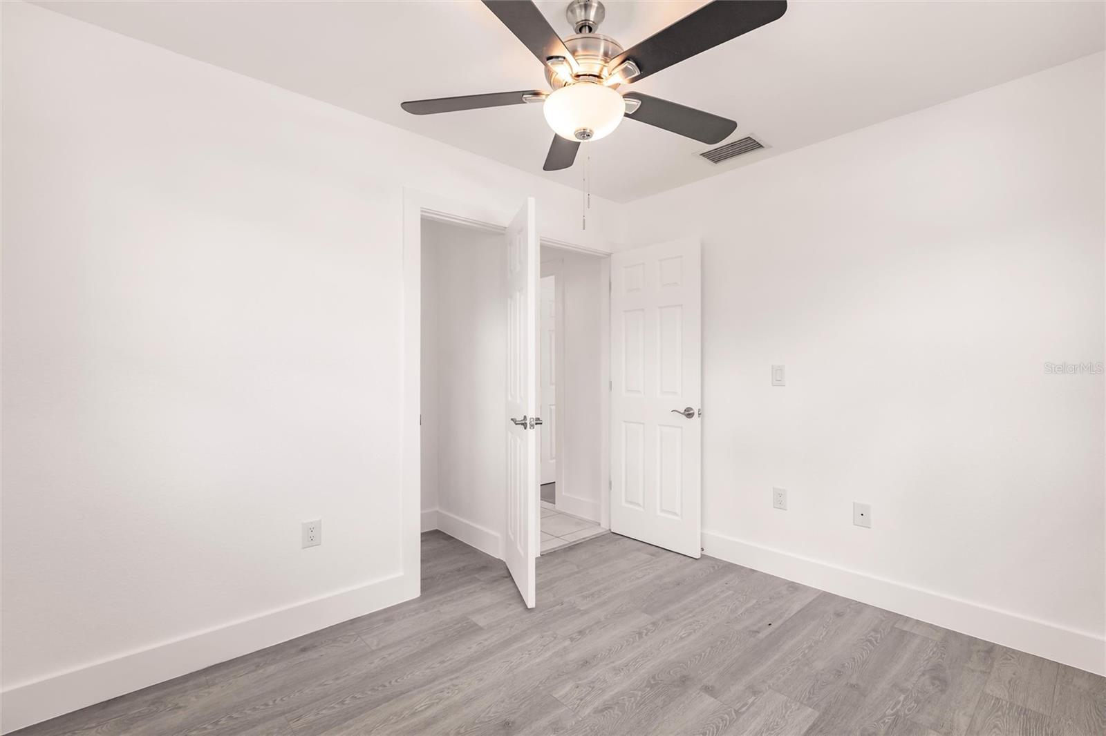 Image 22 of 44 For 3129 Buttonwood Place