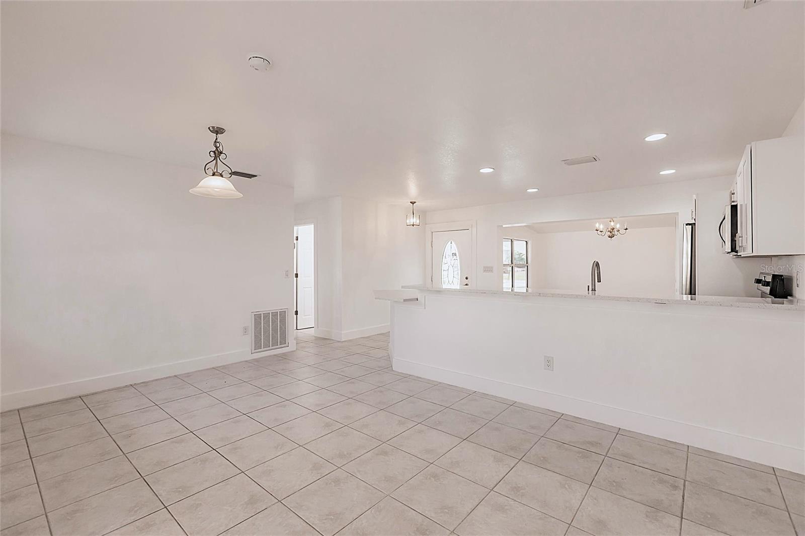 Image 5 of 44 For 3129 Buttonwood Place