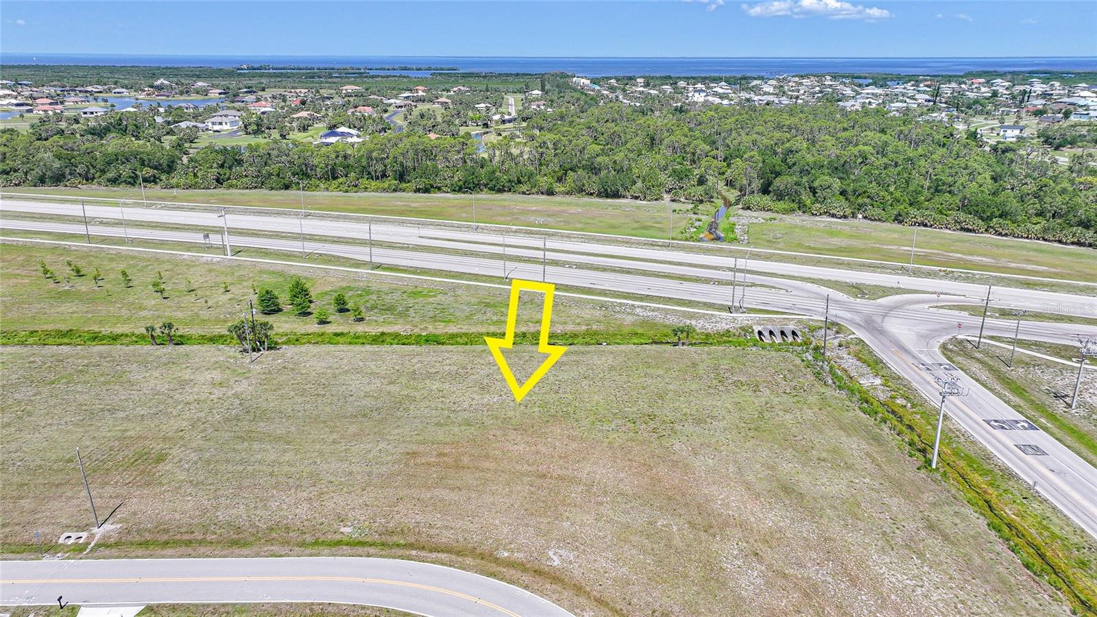 Image 4 of 12 For 16035 Badalona Drive