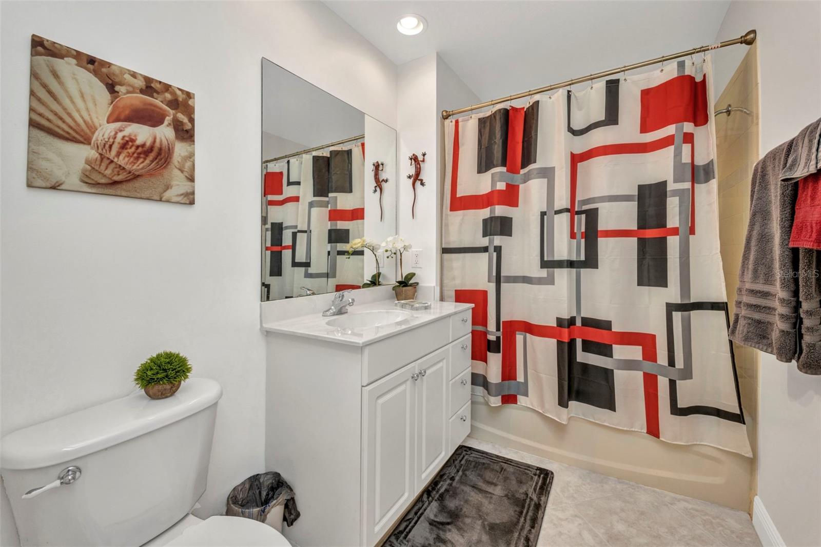 Image 20 of 50 For 24417 Baltic Avenue 1203