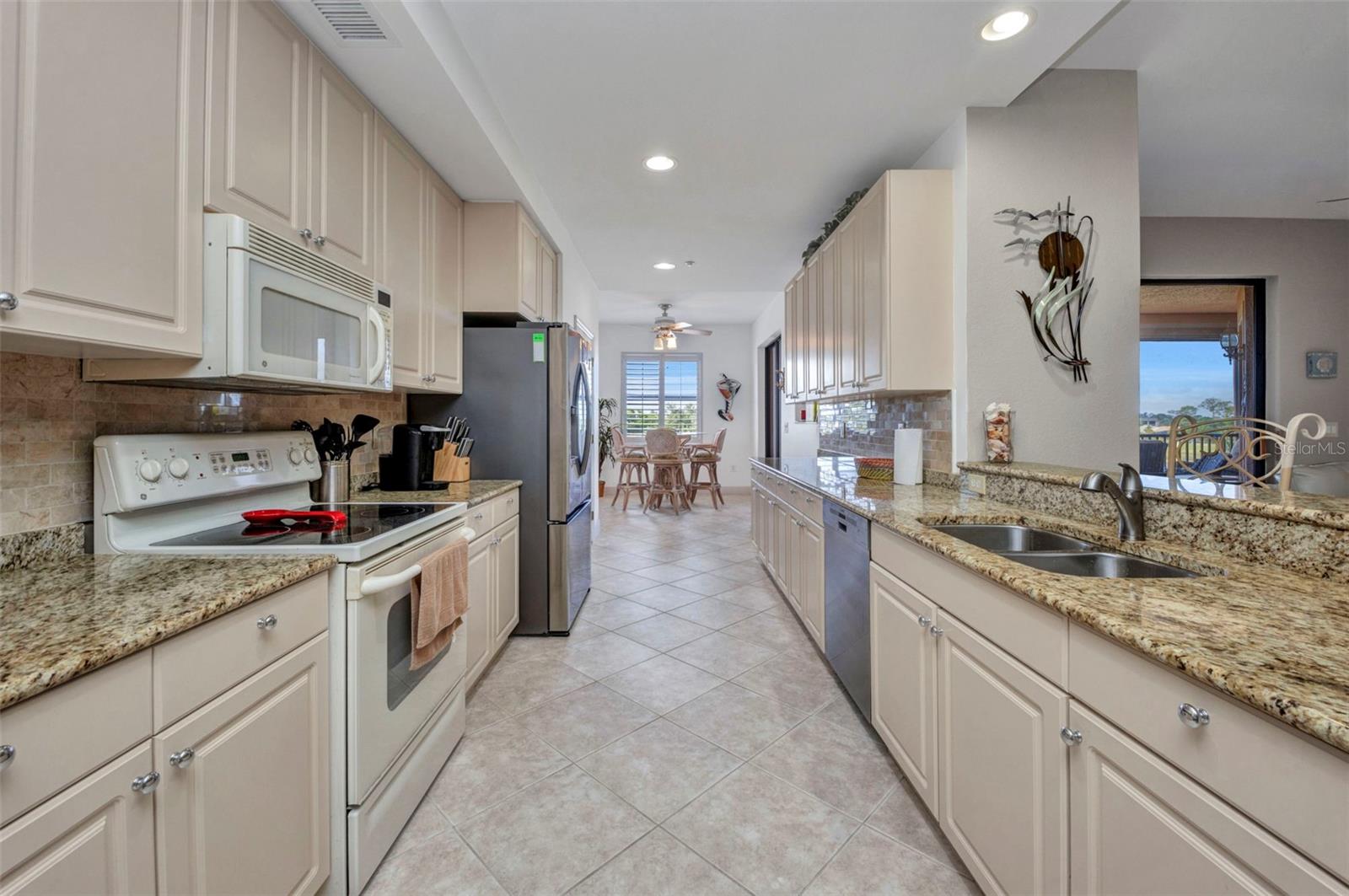 Image 7 of 50 For 24417 Baltic Avenue 1203
