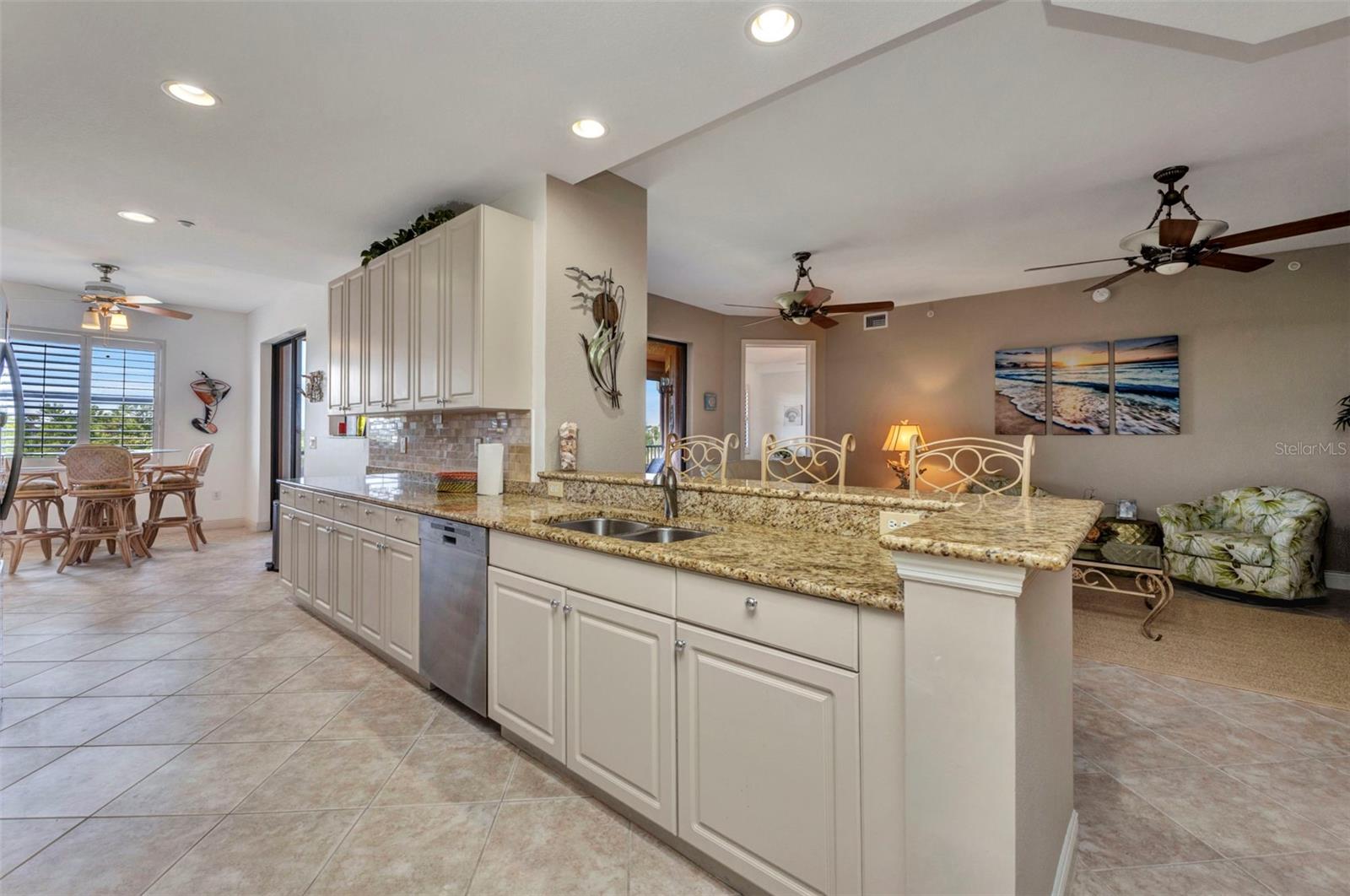 Image 8 of 50 For 24417 Baltic Avenue 1203
