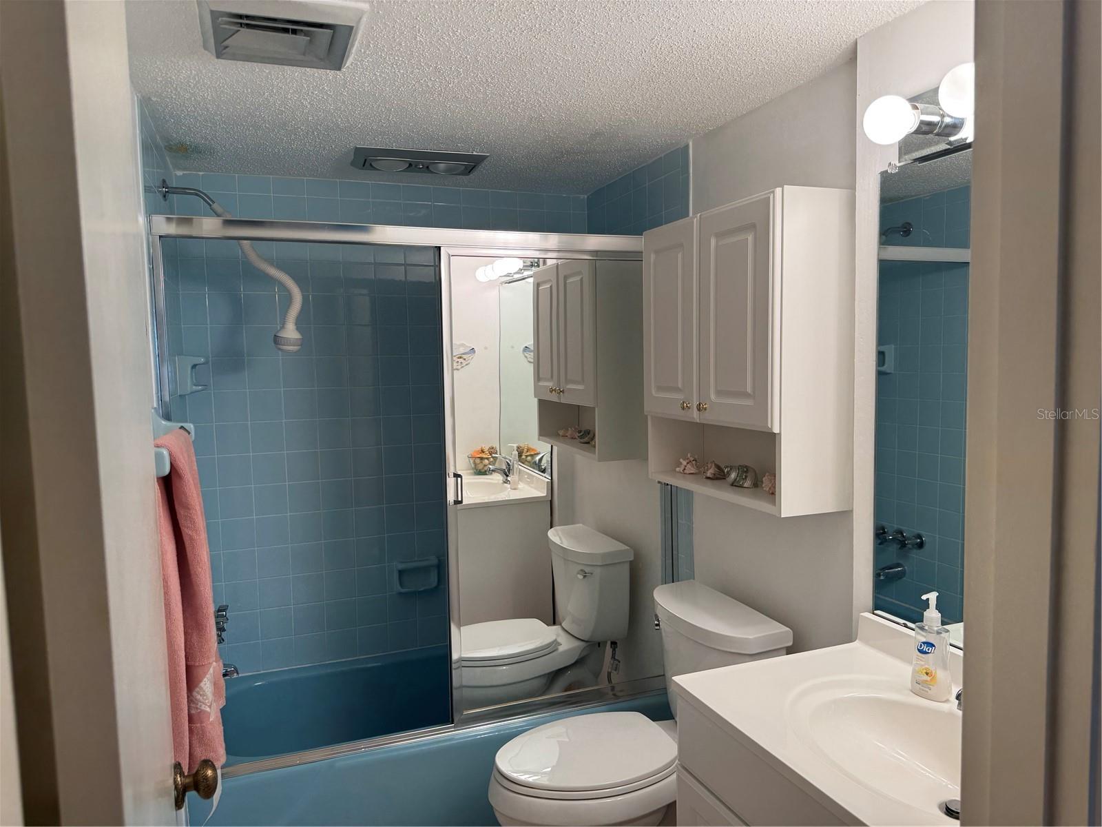 Image 11 of 14 For 2437 Harbor Boulevard 106