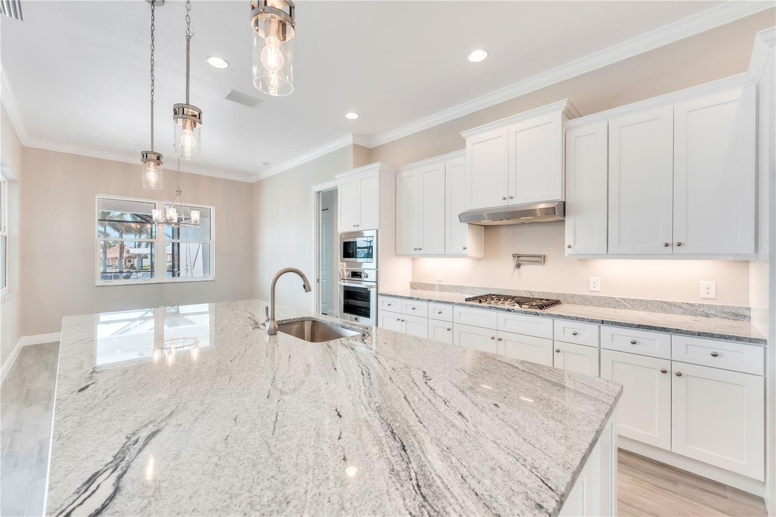 Image 10 of 48 For 15698 Meacham Circle