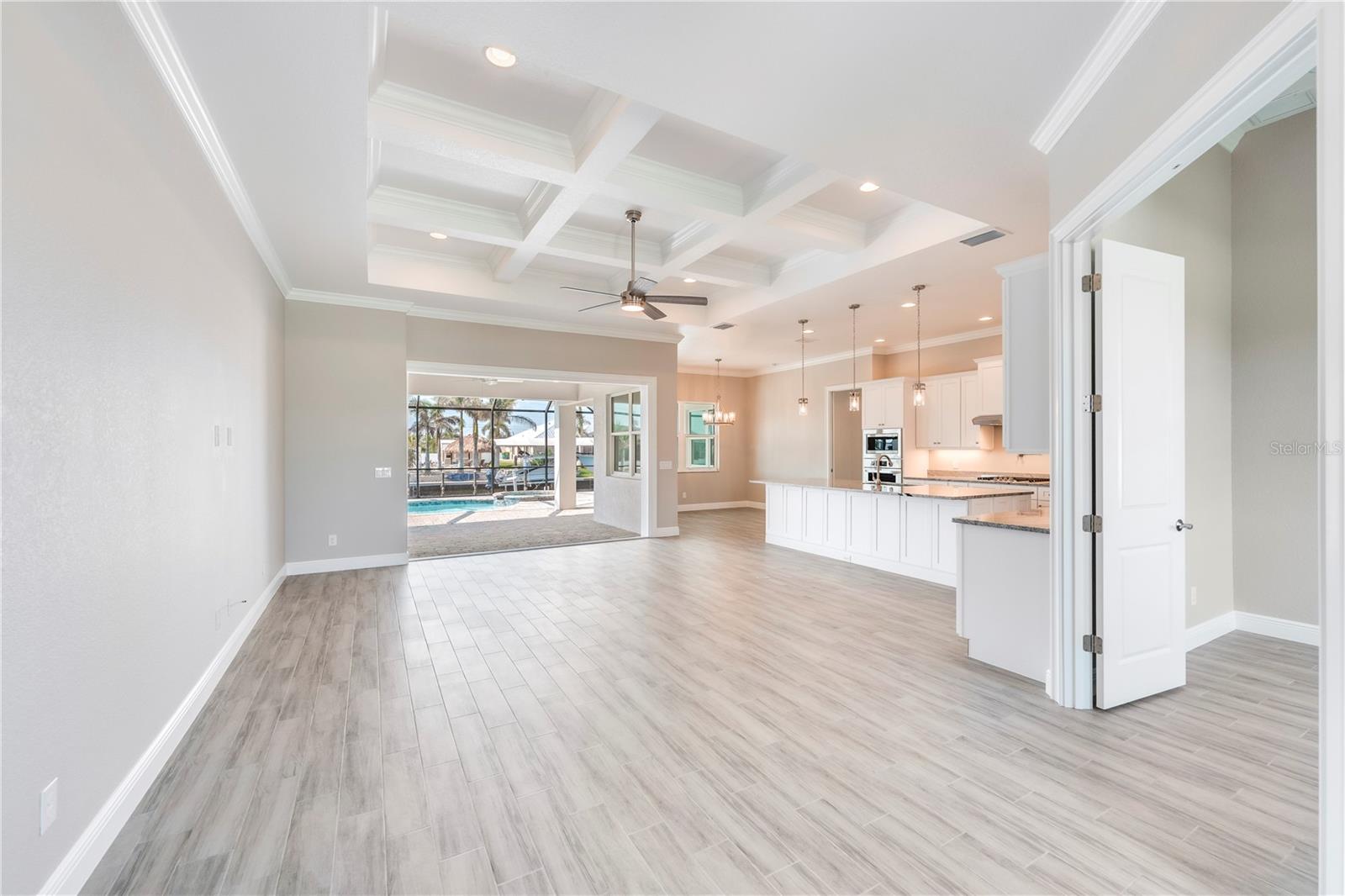 Image 11 of 48 For 15698 Meacham Circle