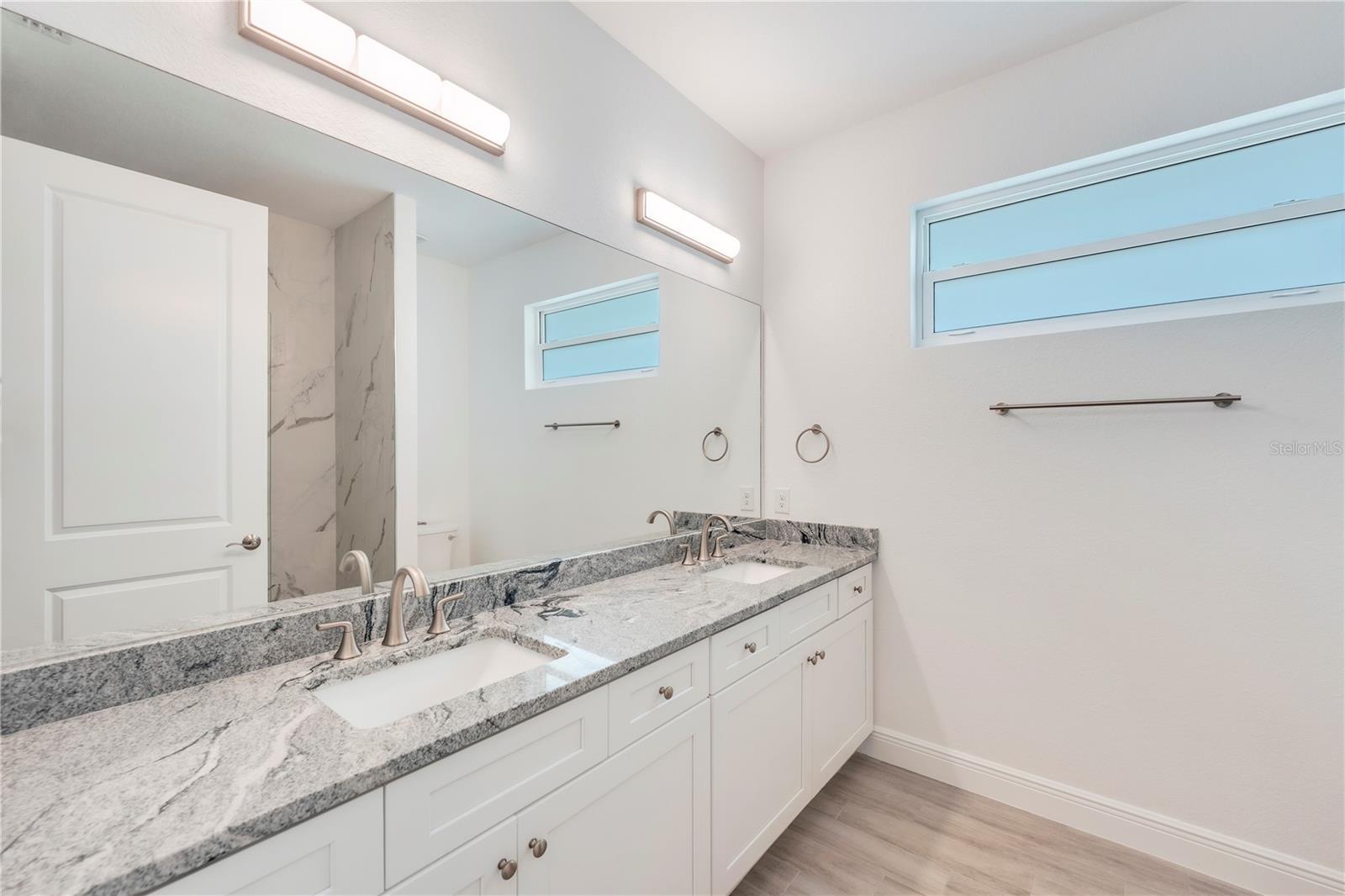 Image 22 of 48 For 15698 Meacham Circle