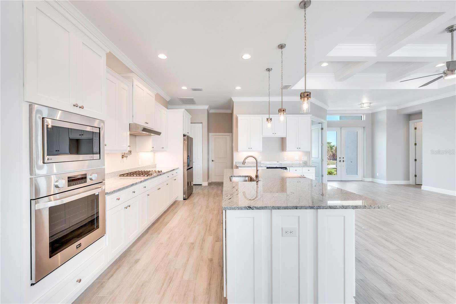 Image 4 of 48 For 15698 Meacham Circle