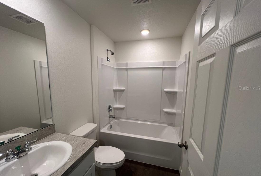 Image 7 of 13 For 70 Rymshaw Drive