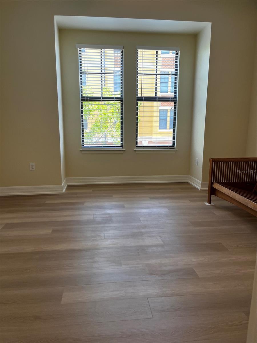 Image 25 of 55 For 96 Vivante Boulevard 9622