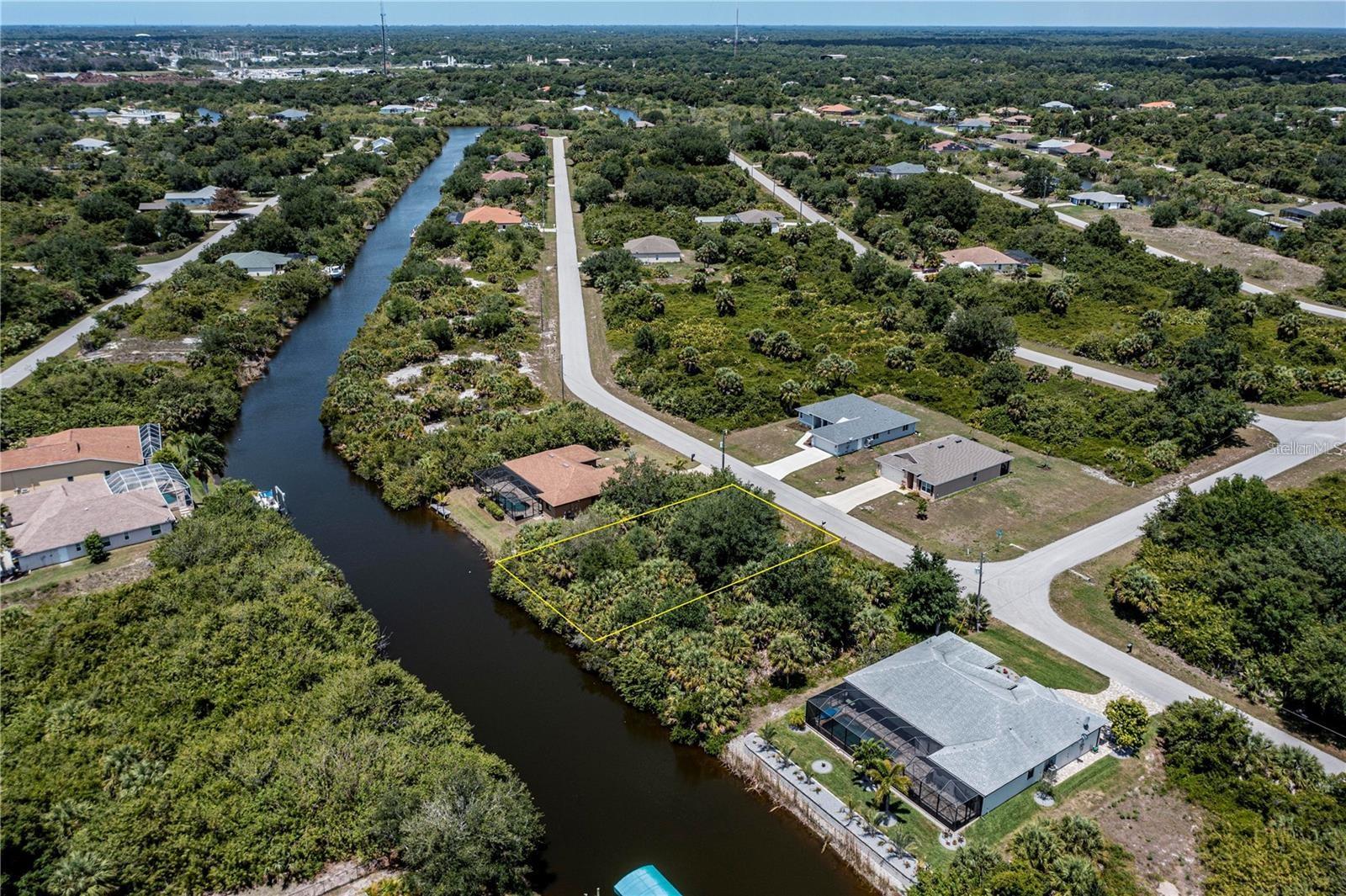 Image 3 of 5 For 13958 Allamanda Circle