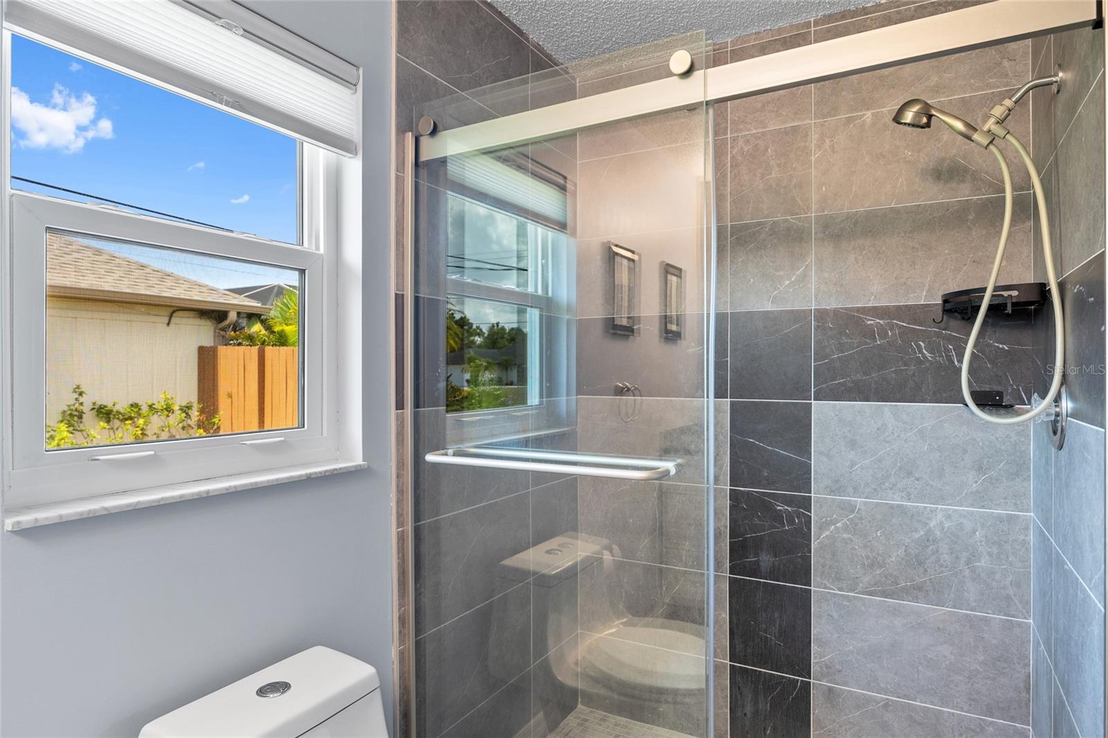 Image 21 of 37 For 7183 Spinnaker Boulevard