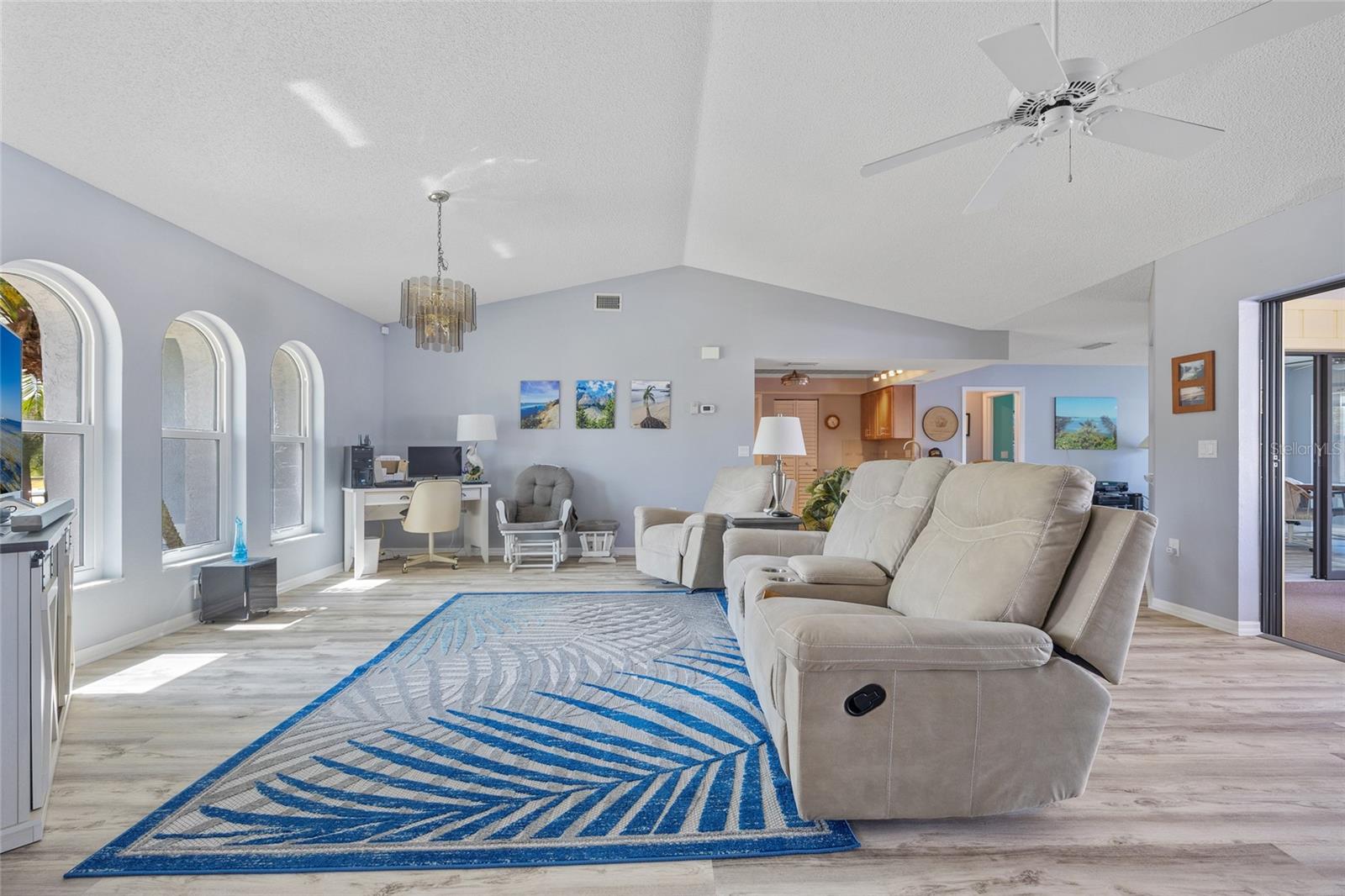 Image 5 of 37 For 7183 Spinnaker Boulevard