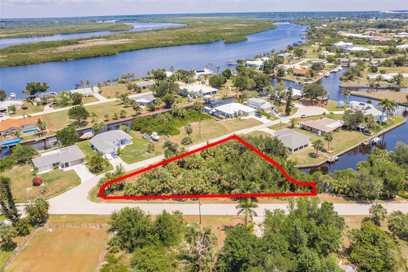 Image 4 of 13 For 2068 Palm Harbor Terrace