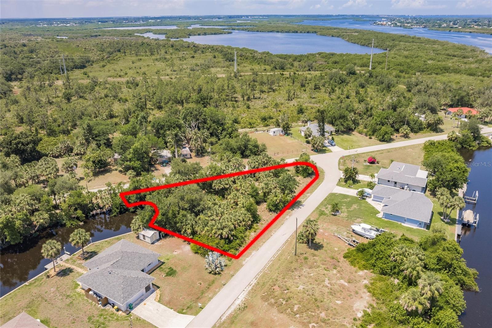 Image 5 of 13 For 2068 Palm Harbor Terrace