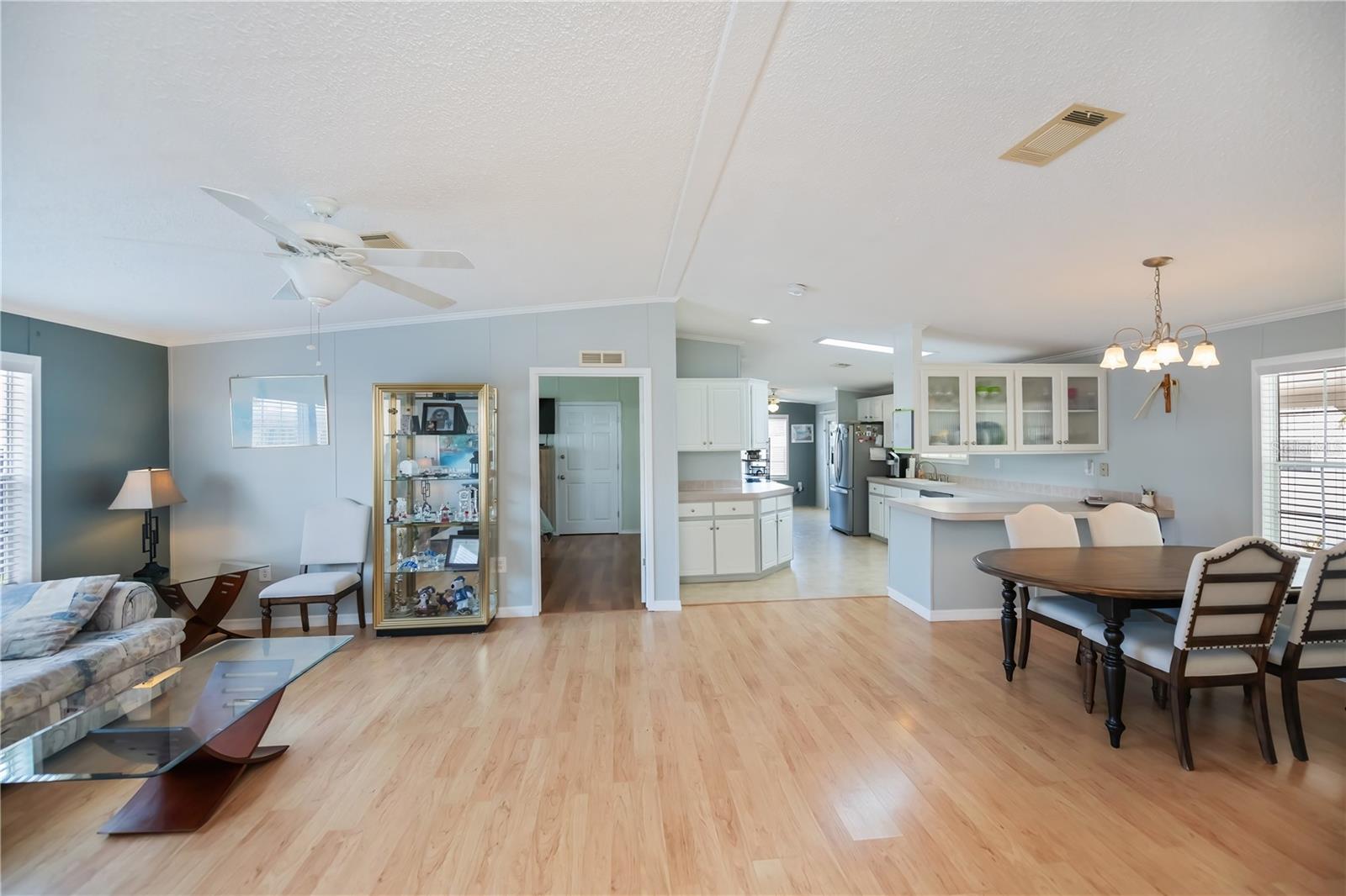 Image 12 of 52 For 2100 Kings Highway 40