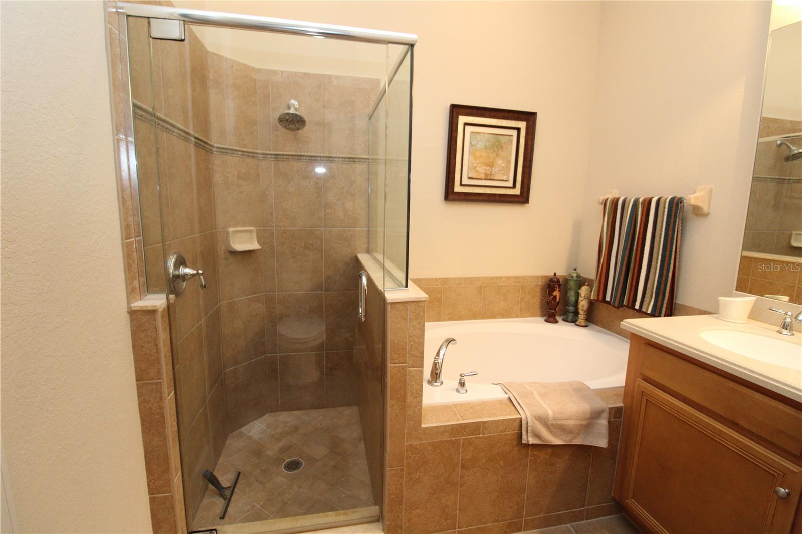 Image 21 of 52 For 13256 Creekside Lane