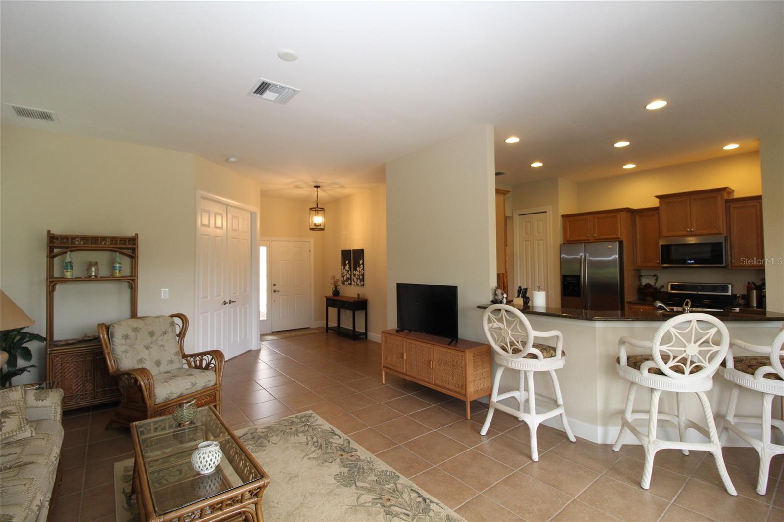 Image 9 of 52 For 13256 Creekside Lane