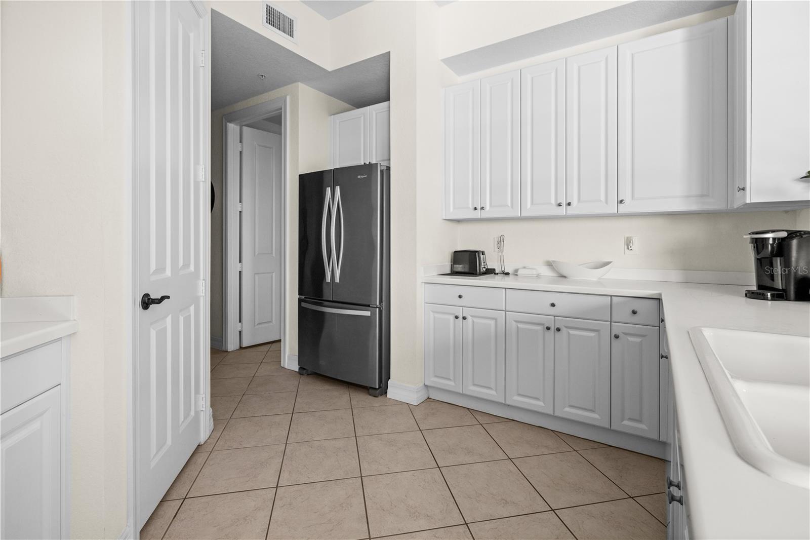Image 21 of 71 For 99 Vivante Boulevard 303