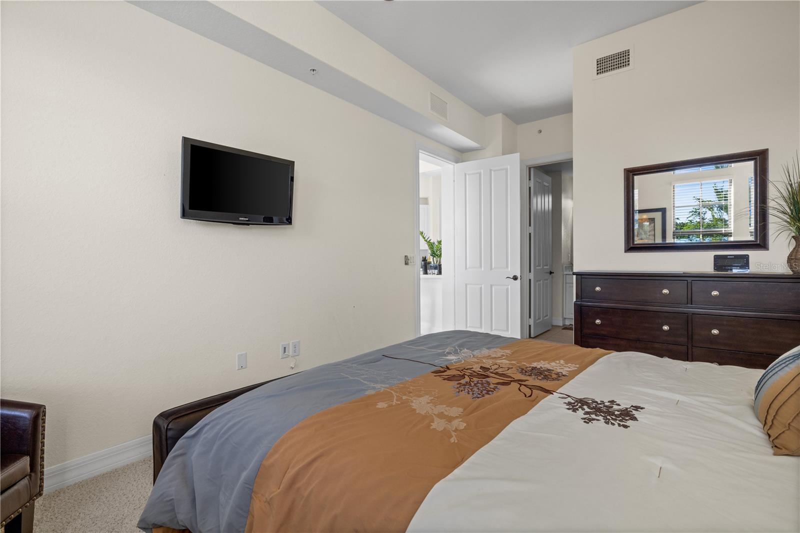 Image 27 of 71 For 99 Vivante Boulevard 303