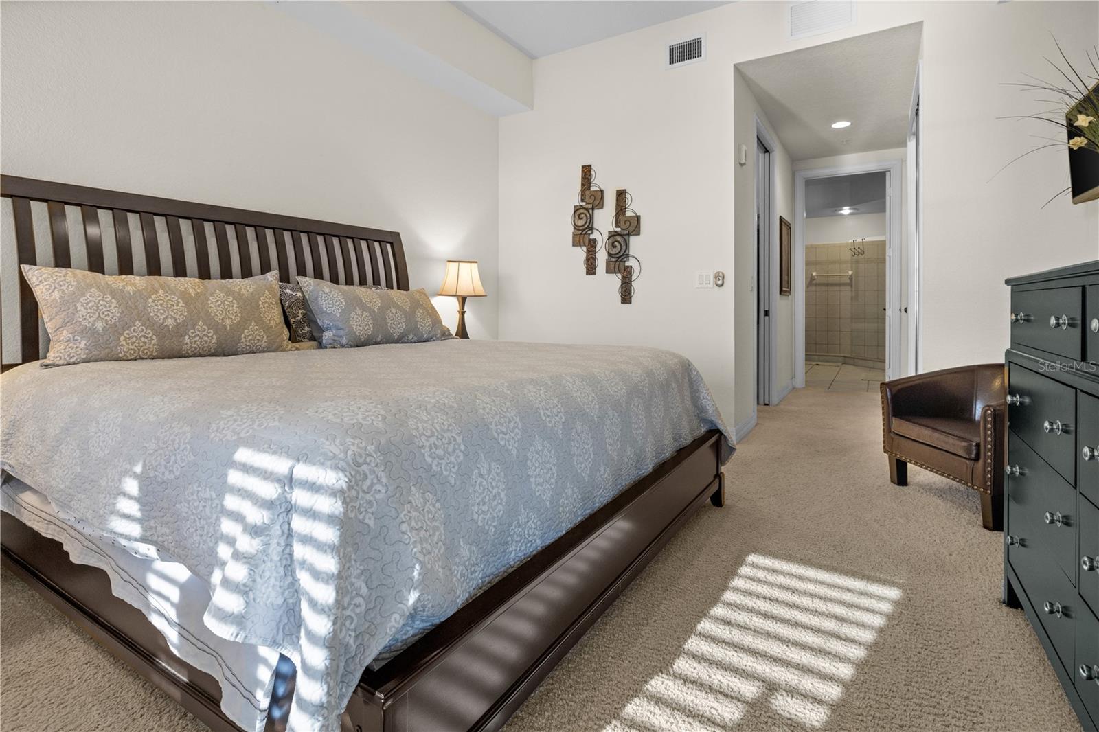 Image 32 of 71 For 99 Vivante Boulevard 303