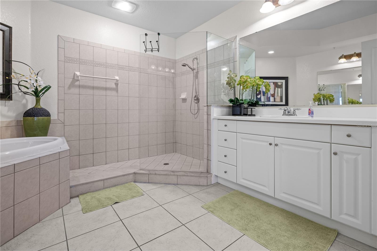 Image 35 of 71 For 99 Vivante Boulevard 303
