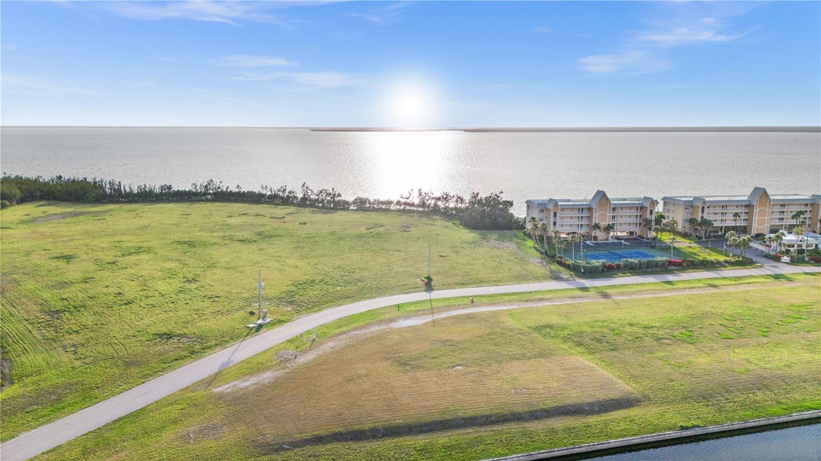 Image 40 of 71 For 99 Vivante Boulevard 303