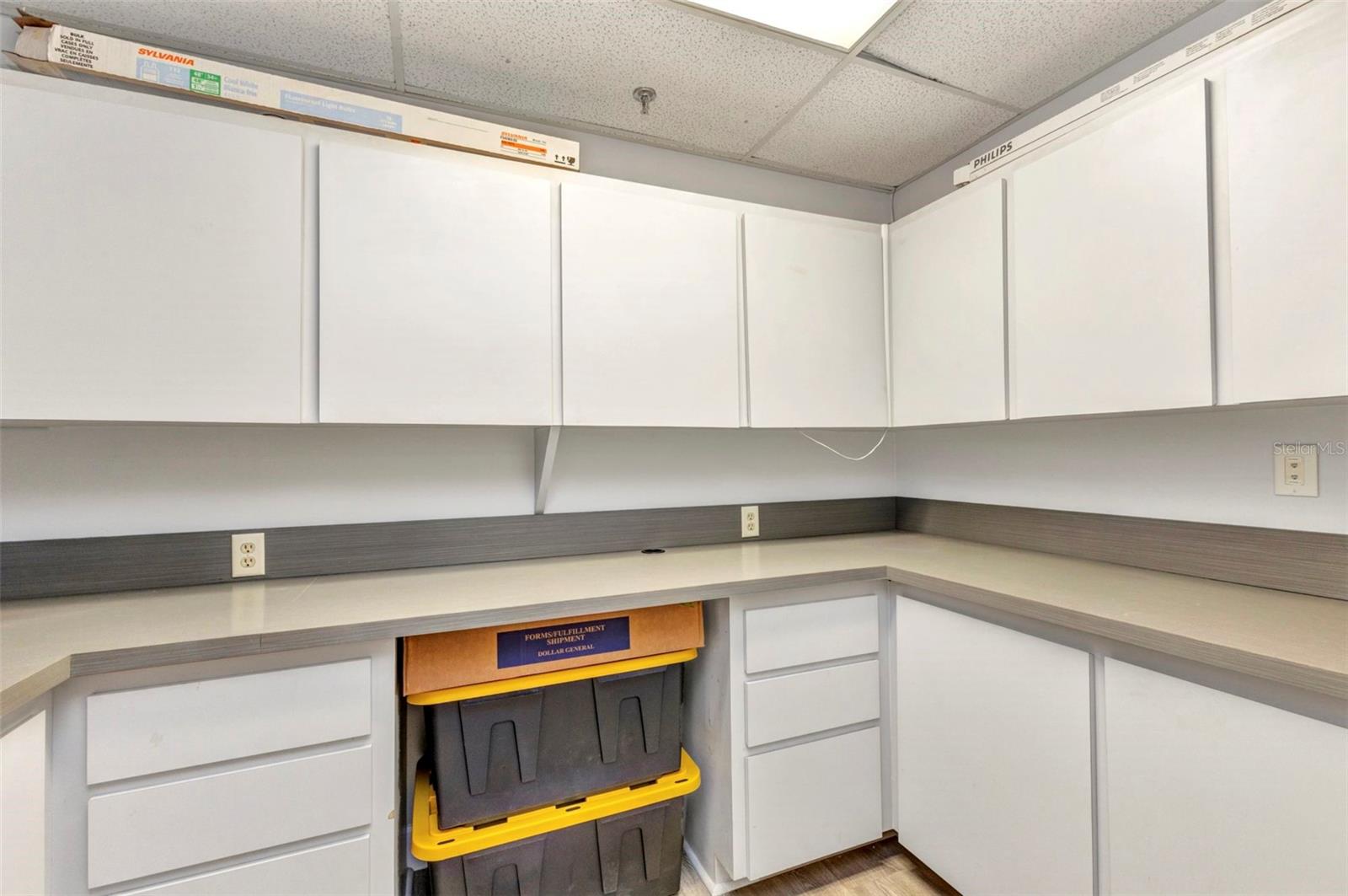 Image 11 of 42 For 2525 Harbor Boulevard 206