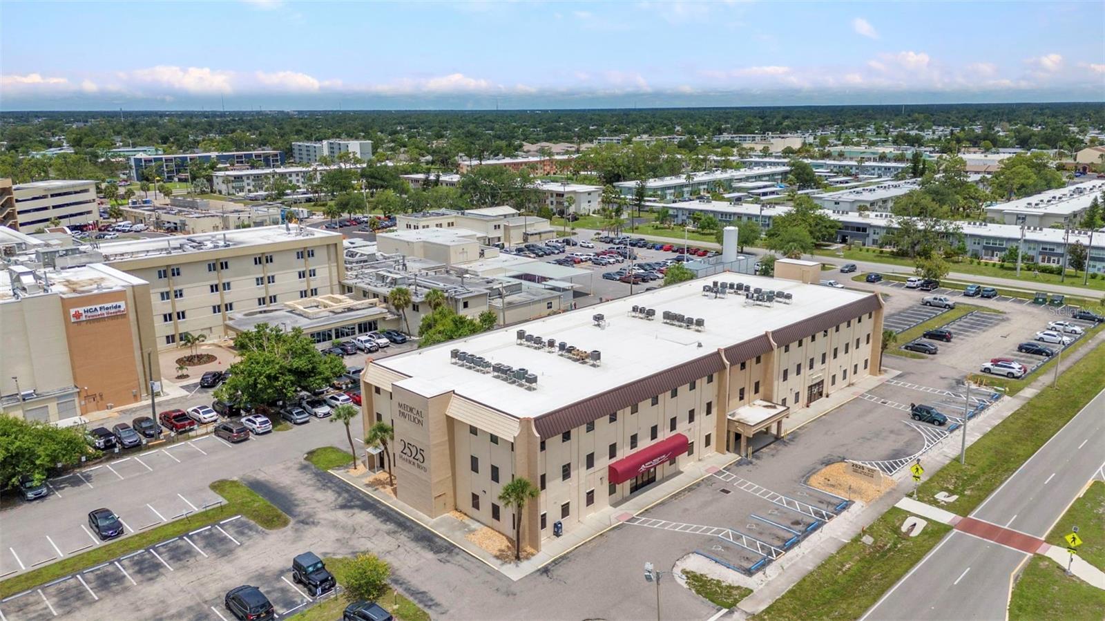 Image 33 of 42 For 2525 Harbor Boulevard 206