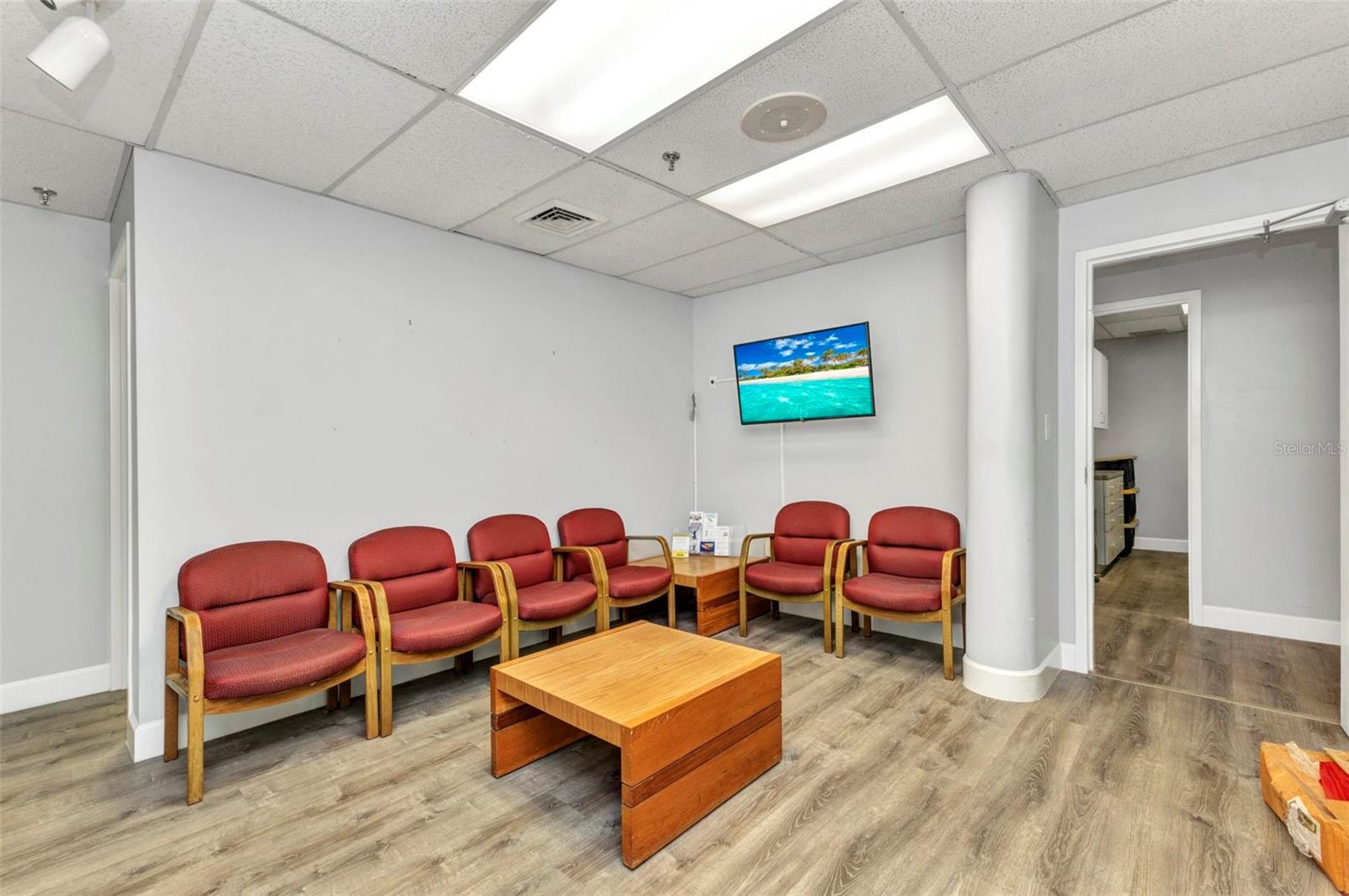 Image 4 of 42 For 2525 Harbor Boulevard 206