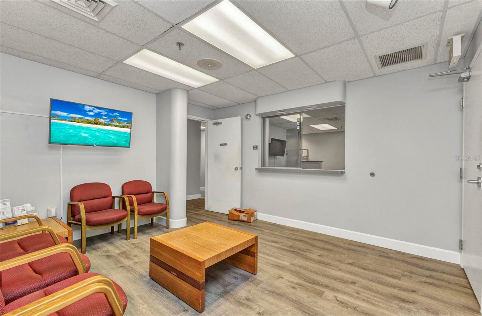 Image 5 of 42 For 2525 Harbor Boulevard 206