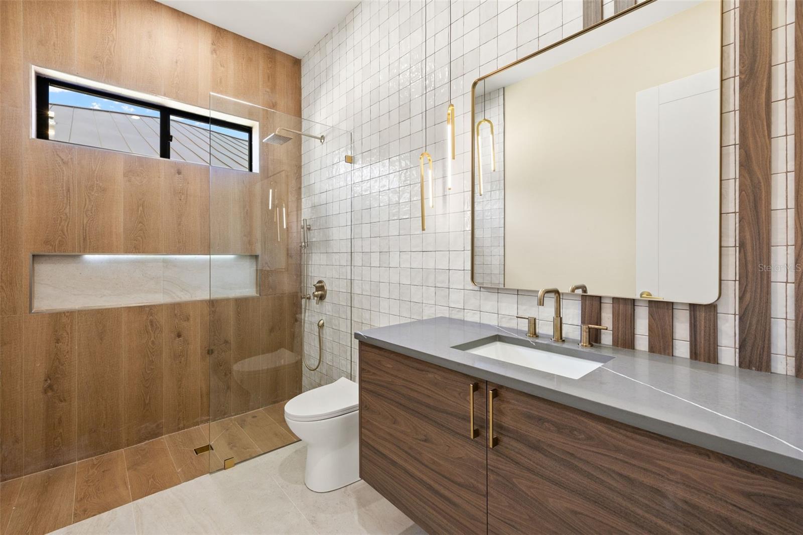 Image 31 of 55 For 3413 9th Terrace