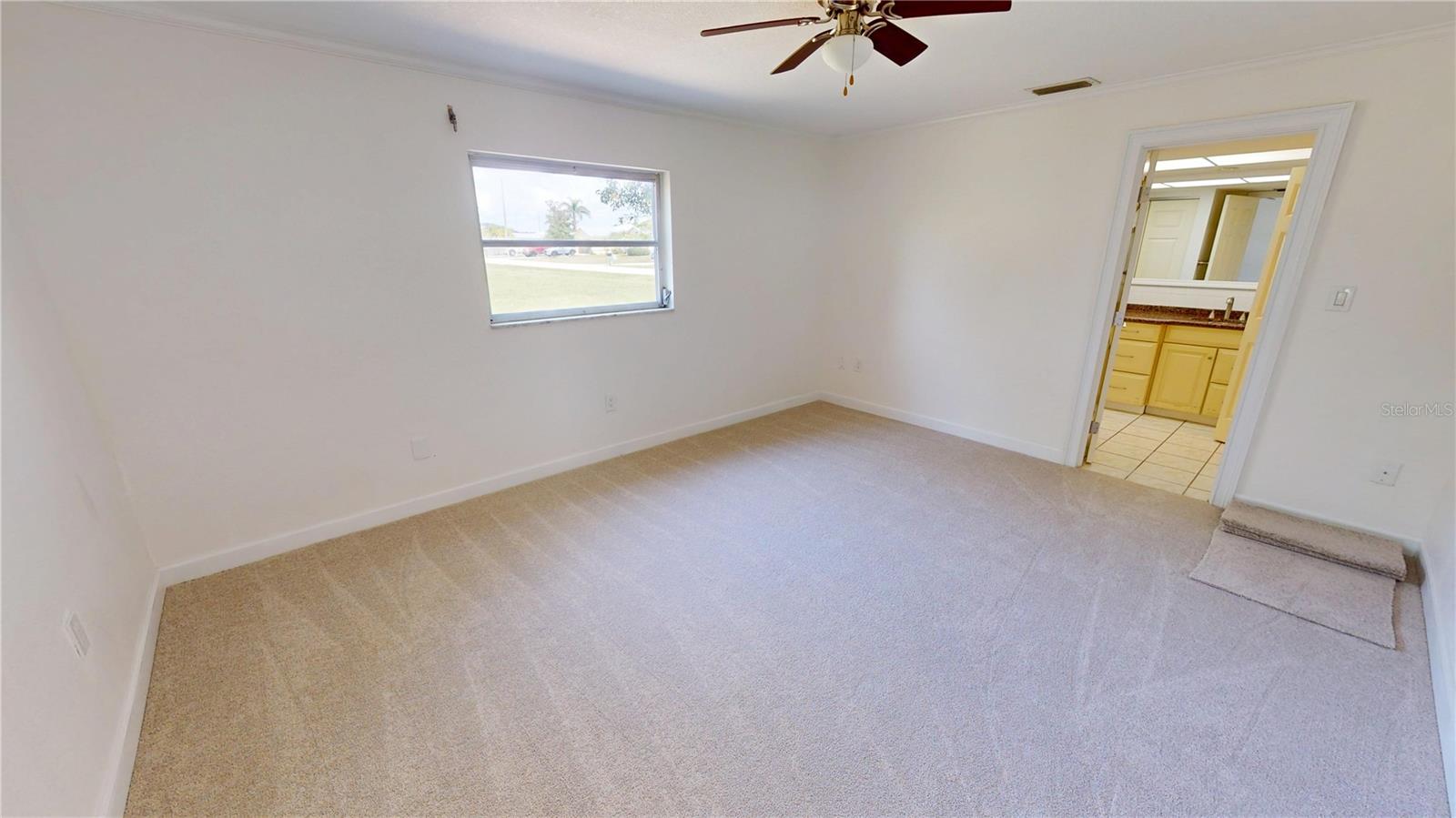 Image 12 of 40 For 2028 River Basin Terrace